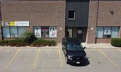 1211 Gorham Street 5, Newmarket, ON L3Y 8Y3