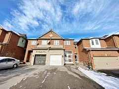 32 Nottingham Drive, Richmond Hill, ON L4S 1Z6
