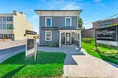92 Holland Street W, Bradford West Gwillimbury, ON L3Z 1R7