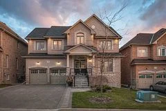 998 Wilbur Pipher Circle, Newmarket, ON L3X 0G5