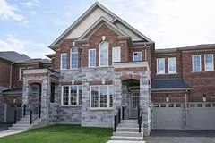 7 Frederick Pearson Street, East Gwillimbury, ON L9N 0R9