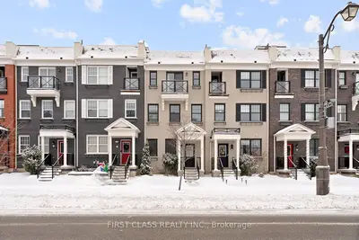 Att/Row/Townhouse in Whitchurch-Stouffville