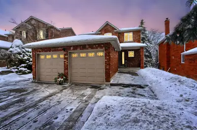 Detached in Aurora