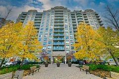 39 Oneida Crescent PH 10, Richmond Hill, ON L4B 4T9