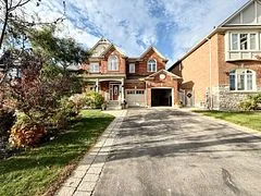 79 Bulmer Street N, Newmarket, ON L3X 3K1