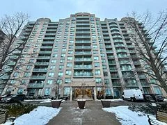 39 Oneida Crescent 308, Richmond Hill, ON L4B 4T9