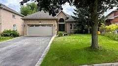 570 Roeder Court, Newmarket, ON L3Y 8C2