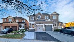 302 Redstone Road Upper, Richmond Hill, ON L4S 2V6