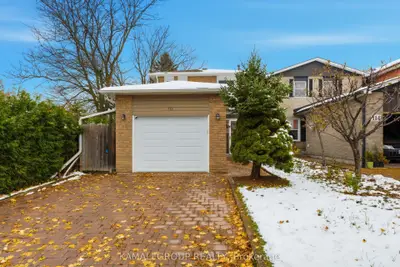 Detached in Richmond Hill