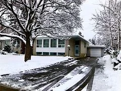 412 Balkan Road Main, Richmond Hill, ON L4C 2P3