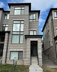 8 Bennington Road, Newmarket, ON L3X 0M8