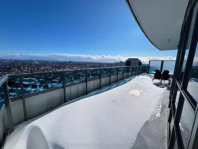 Condo Apartment in Markham