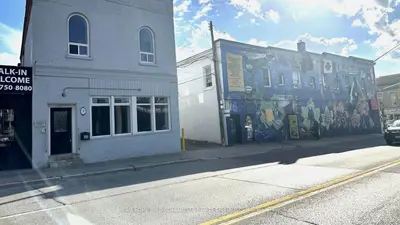 9 Wellington Street E C, Aurora, ON L4G 1H4