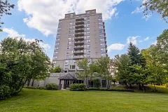 399 South Park Road 806, Markham, ON L3T 7W6