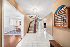 493 Blackstock Road, Newmarket, ON L3Y 8H6