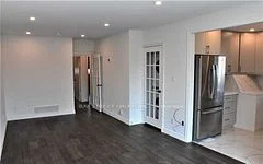 185 Taylor Mills Drive N Main, Richmond Hill, ON L4C 2T5
