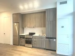 195 Commerce Street 619, Vaughan, On L4k 5z7