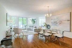 7250 Yonge Street 311, Vaughan, ON L4J 7X1