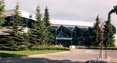 70 West Wilmot Street, Richmond Hill, On L4b 1h8