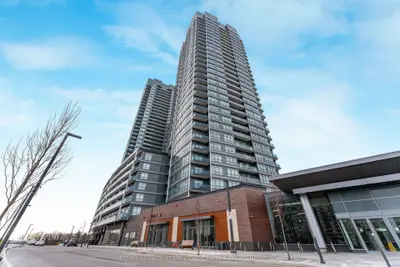 Condo Apartment in Vaughan