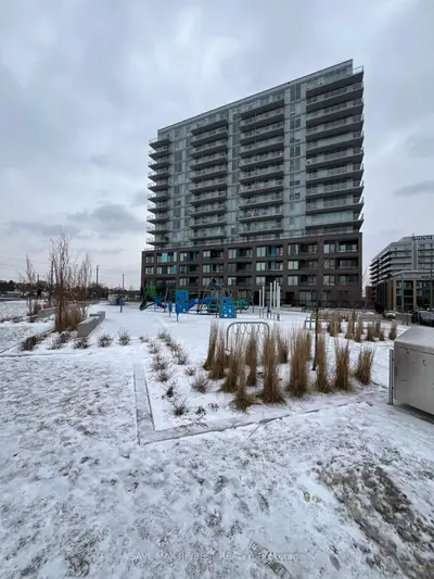 185 Deerfield Road 808, Newmarket, On L3y 0g7