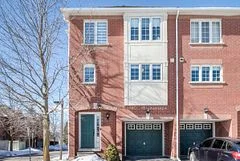 40 Sandlewood Court 28, Aurora, ON L4G 7M9