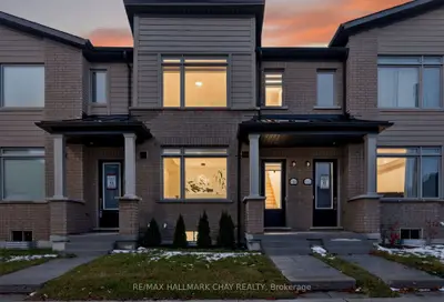 Att/Row/Townhouse in Whitchurch-Stouffville
