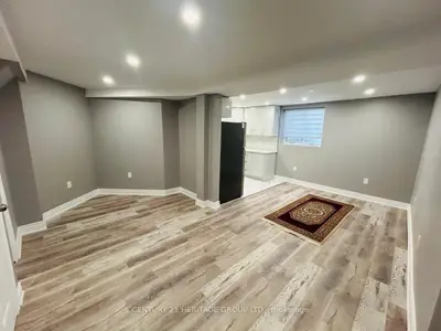 1120 LESLIE Drive, Innisfil, ON L9S 1T9