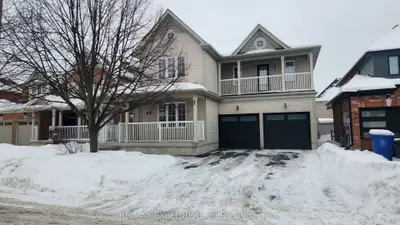 7 Truscott Avenue, Georgina, ON L4P 0B3