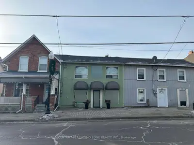 6389 Main Street, Whitchurch-stouffville, On L4a 1g4
