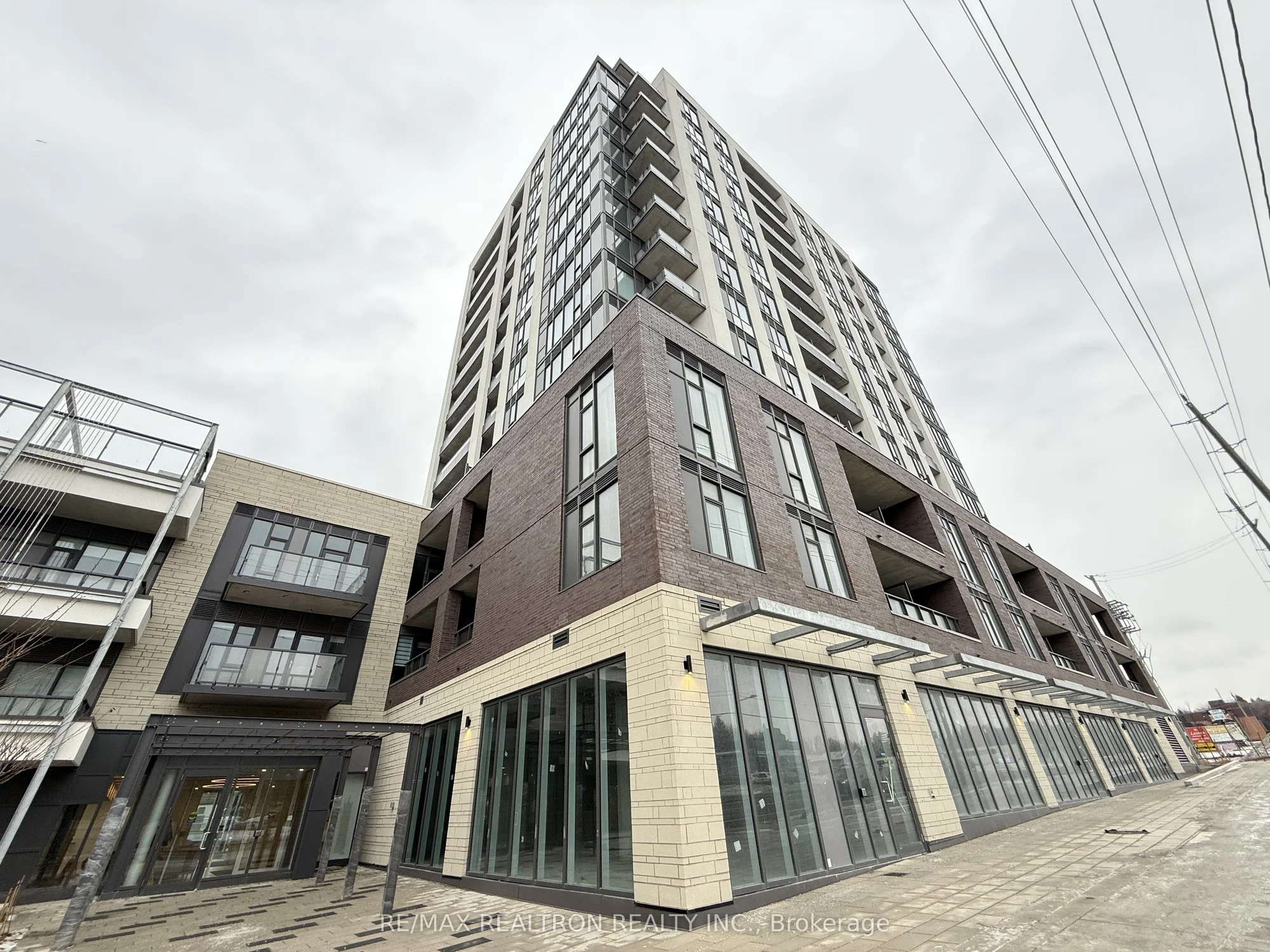715 DAVIS Drive B105, Newmarket, ON L3Y 0J2