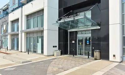 Condo Apartment in Vaughan