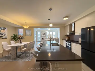 Att/Row/Townhouse in Markham