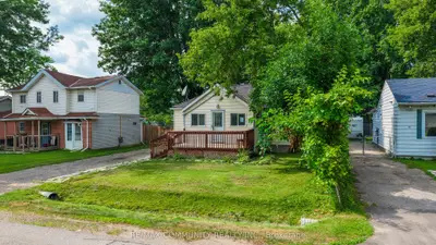306 Kenwood Avenue, Georgina, ON L4P 2X5