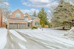 15 Glenn Gould Crescent, Uxbridge, ON L9P 1W4