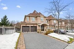 450 Worthington Avenue 13, Richmond Hill, ON L4E 0E5