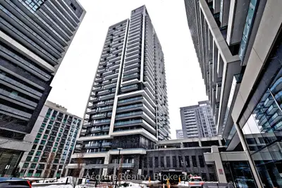 Condo Apartment in Richmond Hill