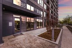 185 Deerfield Road 409, Newmarket, ON L3Y 0G7