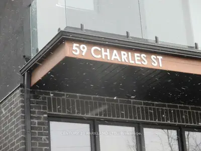 59 Charles Street 9, Newmarket, On L3y 3v7