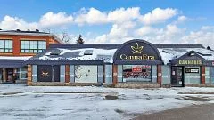 15543 Yonge Street 1-b, Aurora, On L4g 1p3