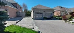 824 Shadrach Drive, Newmarket, ON L3X 2H2