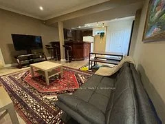133 Spruce Avenue (furnished), Richmond Hill, On L4c 6v9
