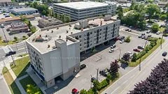160 Wellington Street E 210, Aurora, On L4g 1j3