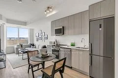 185 Deerfield Road 308, Newmarket, On L3y 0g7