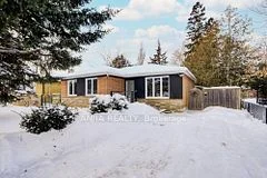 63 Rockport Crescent, Richmond Hill, ON L4C 2L7