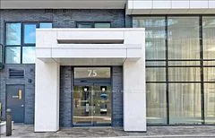 75 Oneida Crescent Ph11, Richmond Hill, On L4b 0h3
