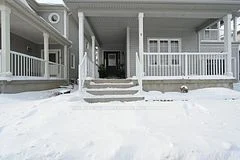 6 Truscott Avenue, Georgina, ON L4P 0B3