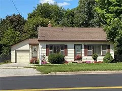 973 Davis Drive, Newmarket, ON L3Y 2R7