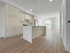 15 Victor Metcalf Lane, Richmond Hill, ON L4B 0J7