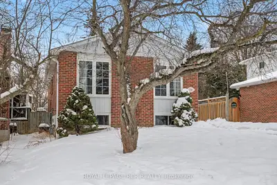 248 Talbot Crescent, Newmarket, On L3y 1a3